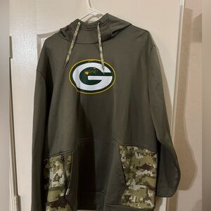 OLIVE GREEN BAY PACKERS 2022 SALUTE TO SERVICE PERFORMANCE PULLOVER HOODIE